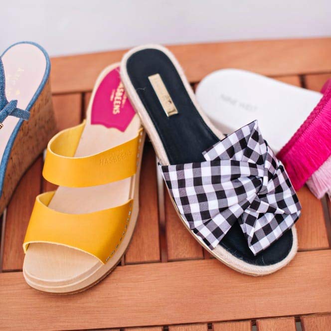 adidas blue daily slippers