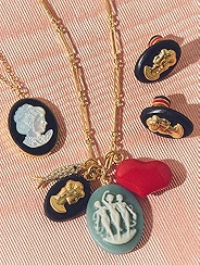 Stand Out in Clare V.