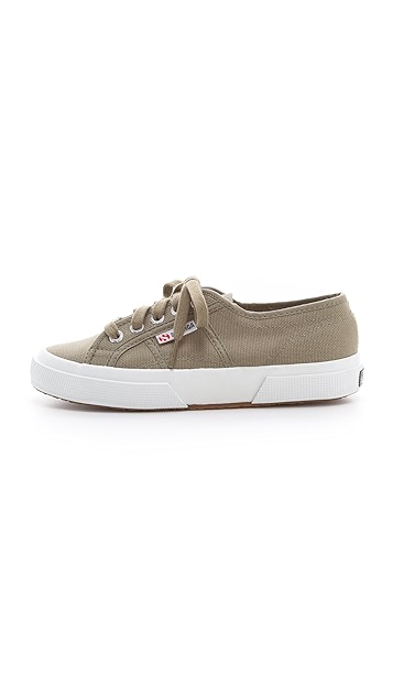 cotu 2750 sneaker by superga