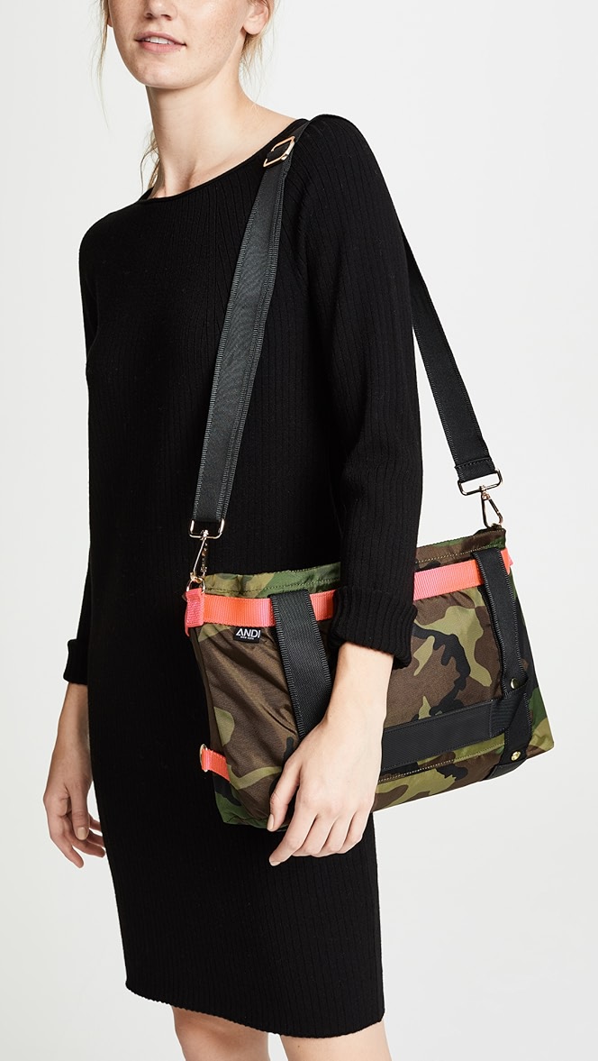 andi tote
