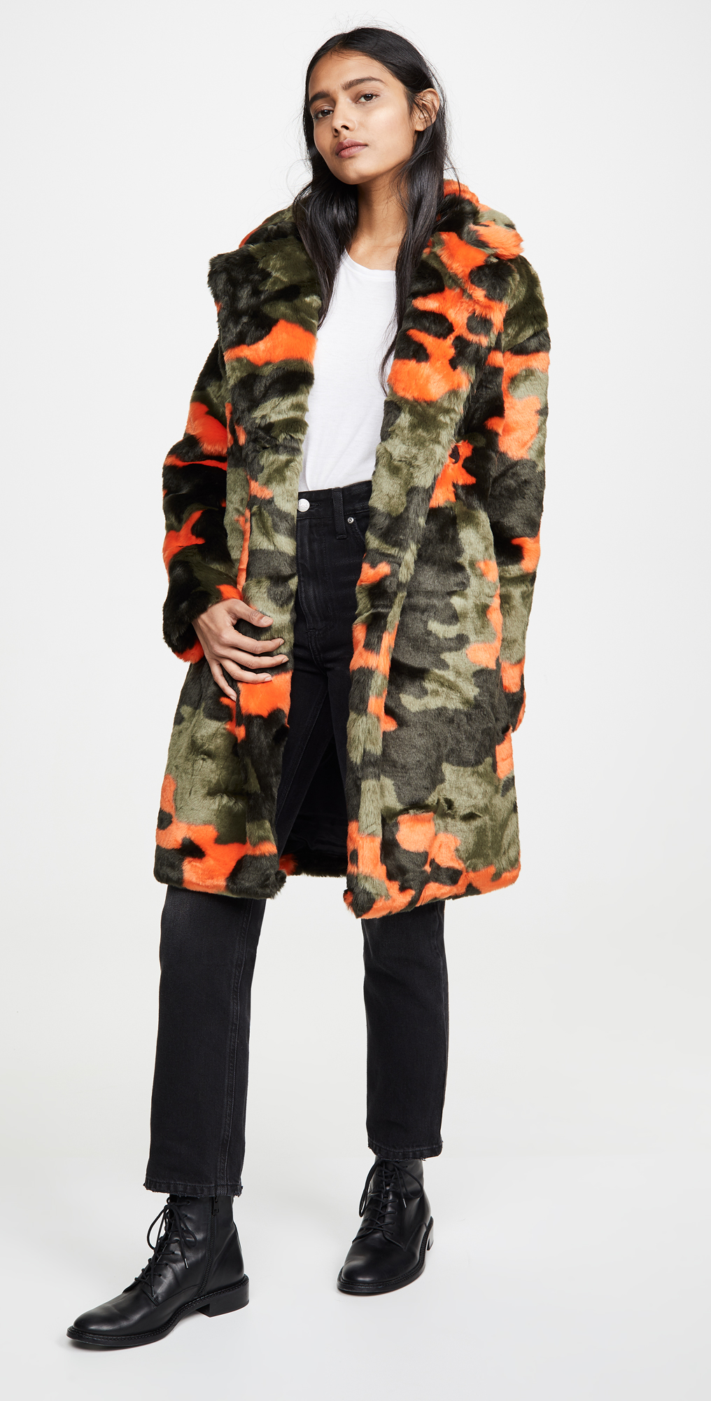 Apparis camo coat Clearance