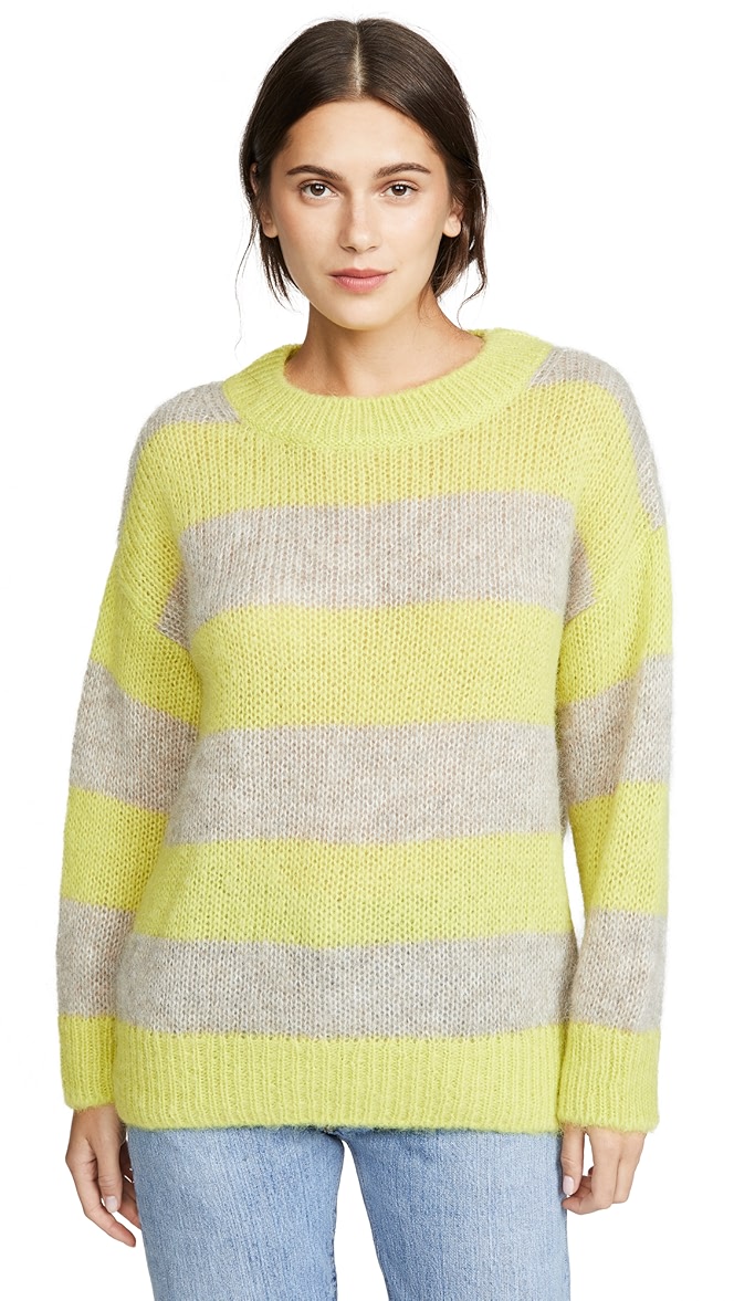 Closed oversized pullover Clearance