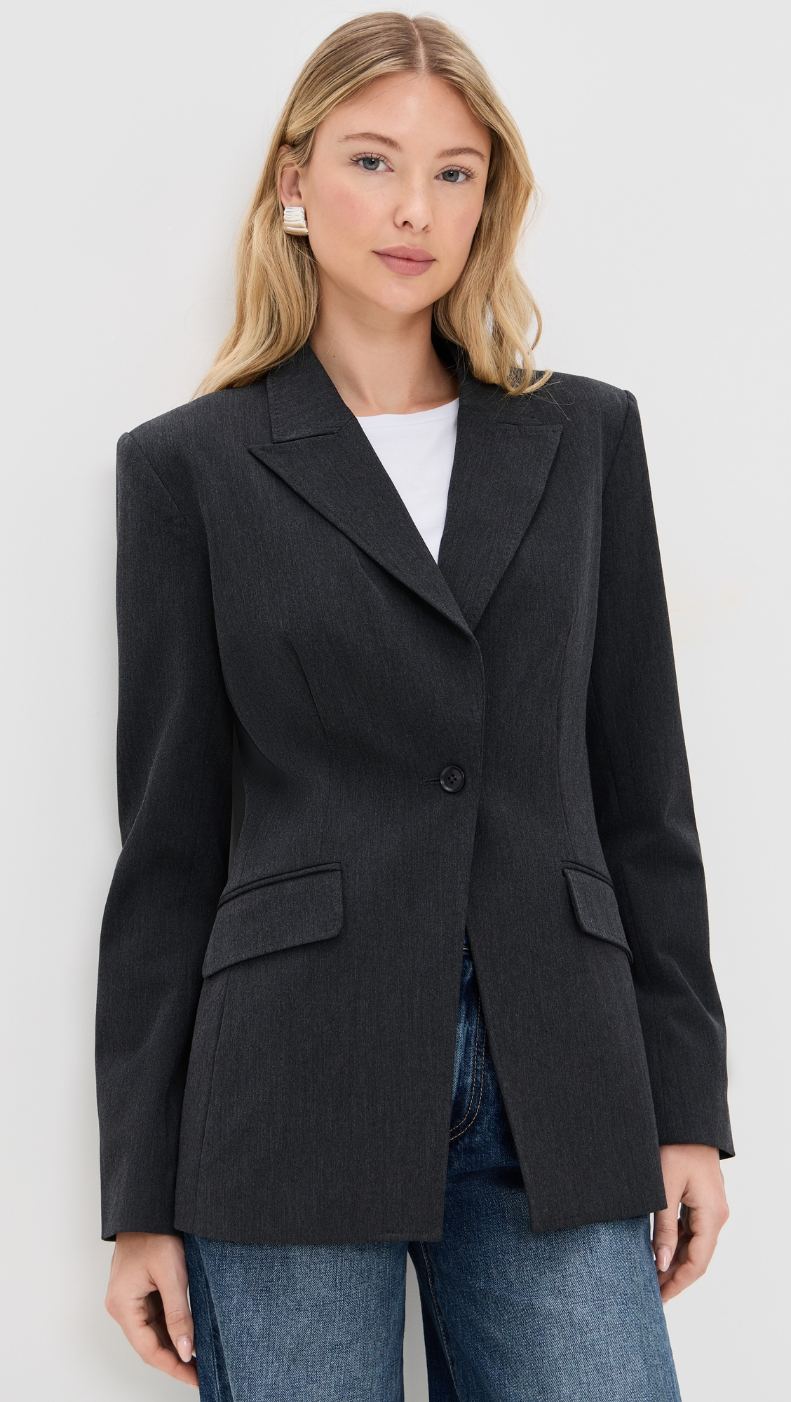Good American Essential Suiting Sculpted Blazer thumbnail