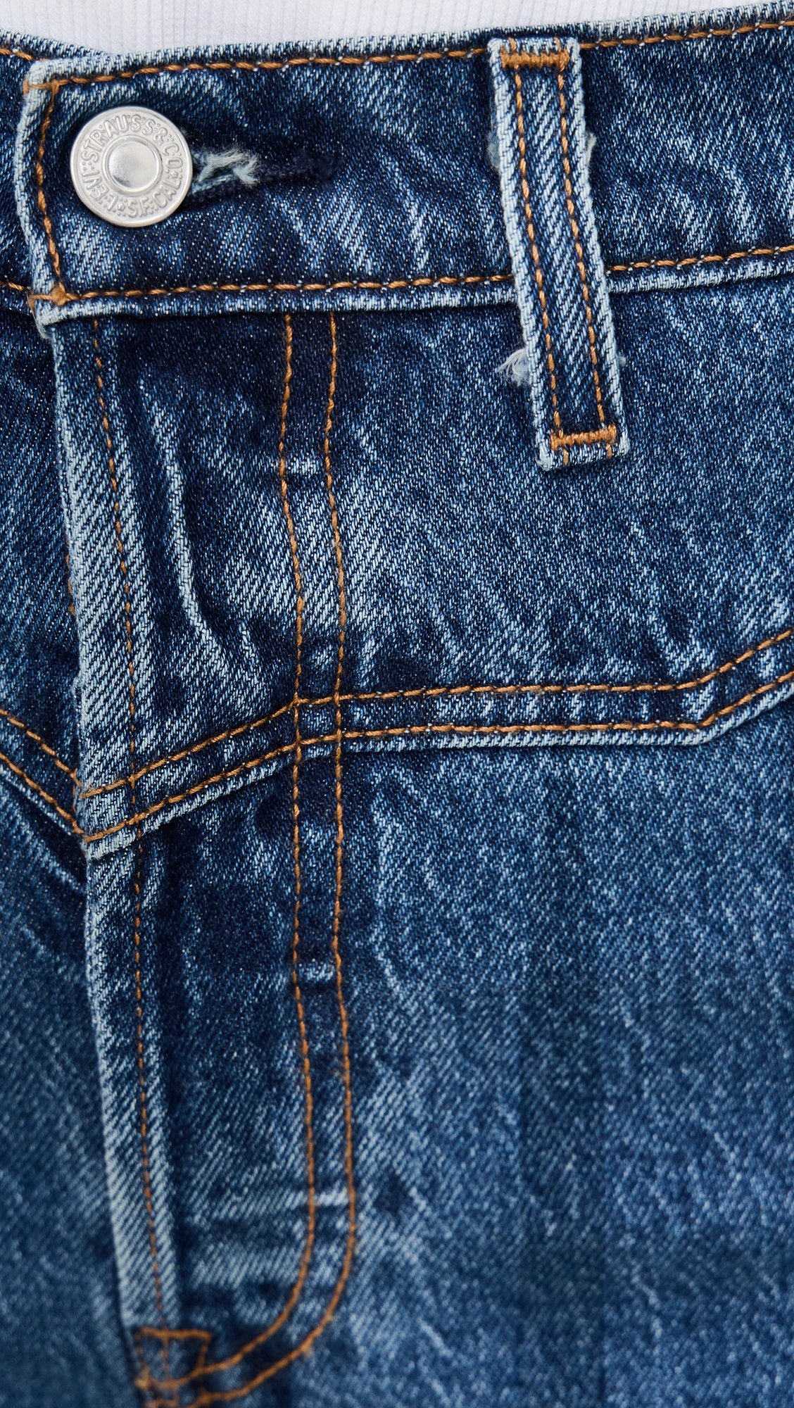 Levi's Ribcage Western Yoke Jeans thumbnail