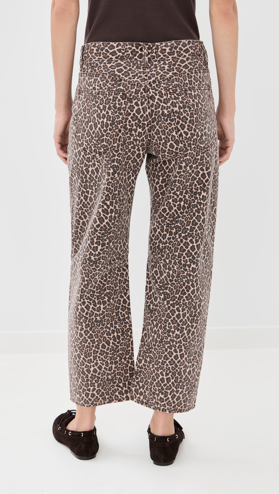 Madewell The Darted Barrel Leg Jeans thumbnail