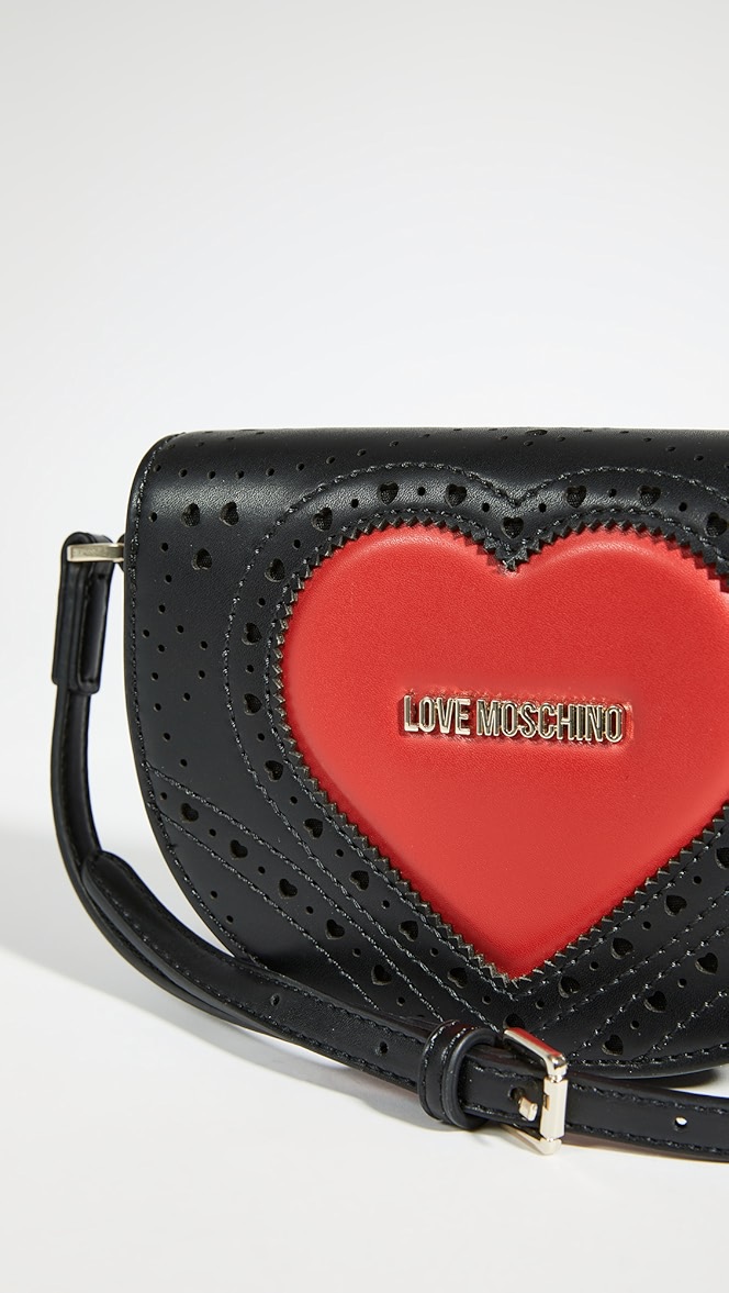 love moschino slip on