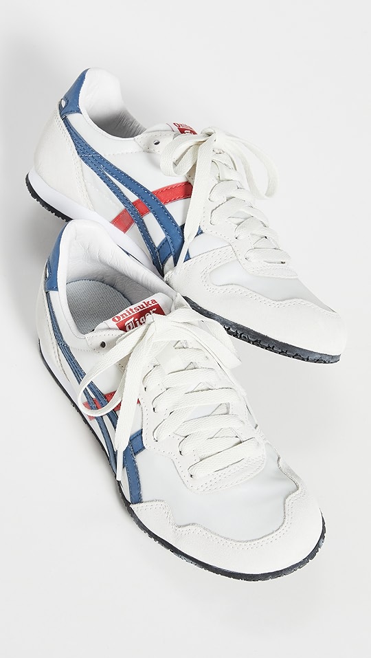 onitsuka tiger serrano on feet