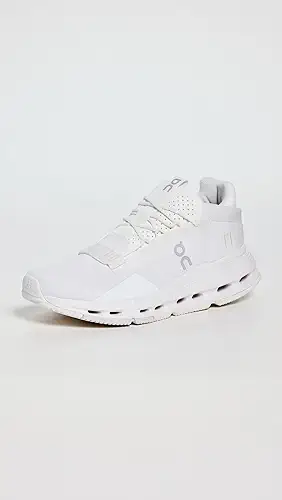 ON Cloudnova 2 Sneakers