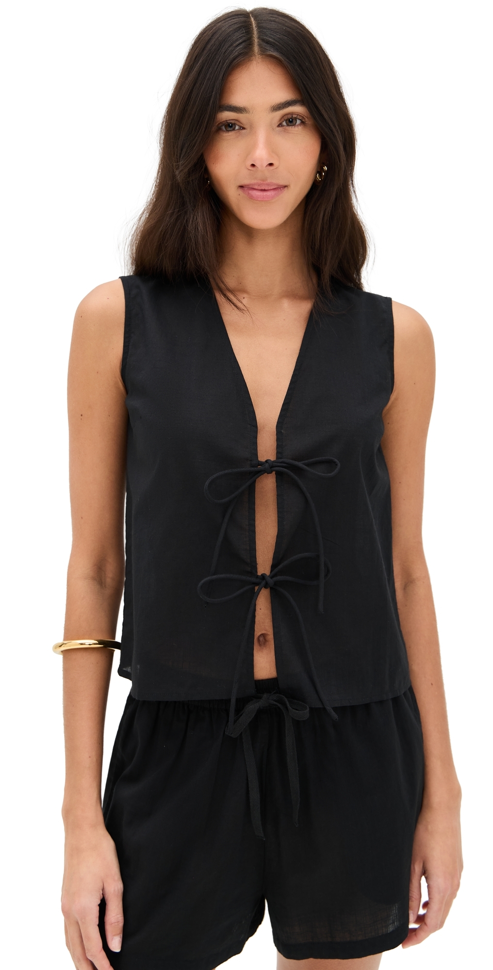 Playa Lucila V Neck Sleeveless Top Black In Black