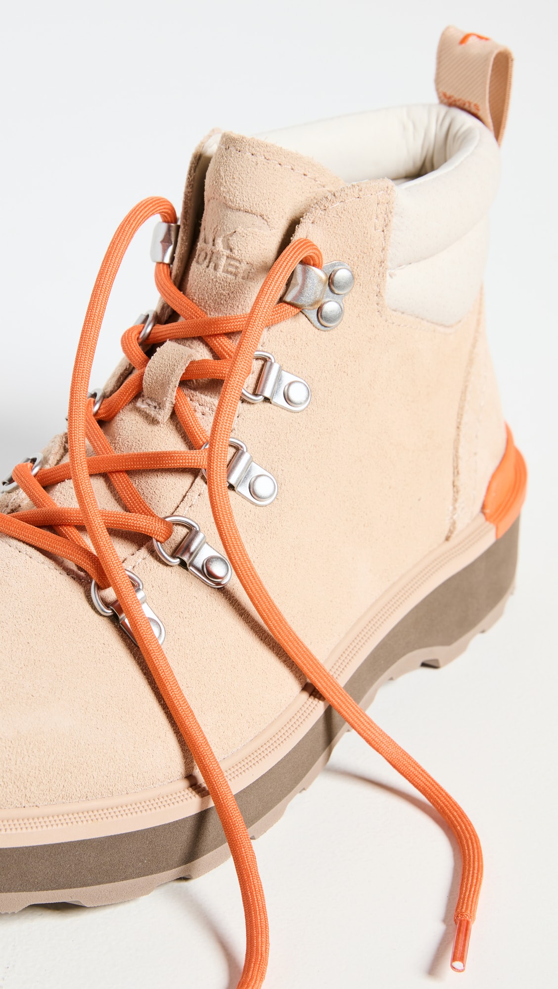 sorel hiker