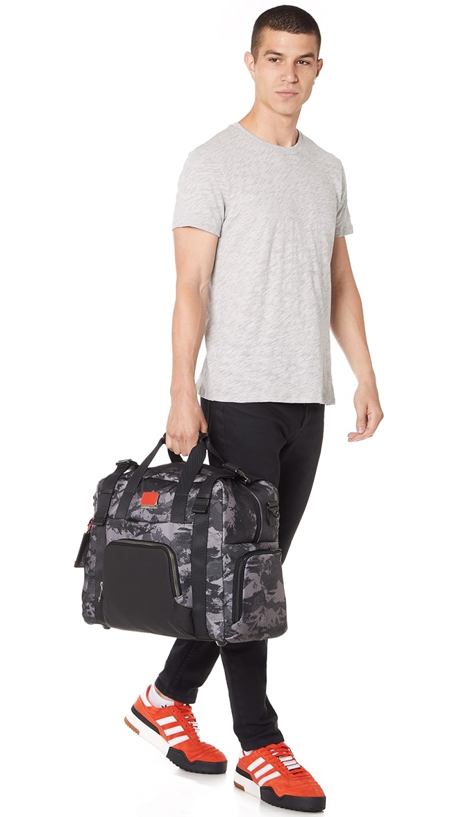 tumi alpha duffel bag