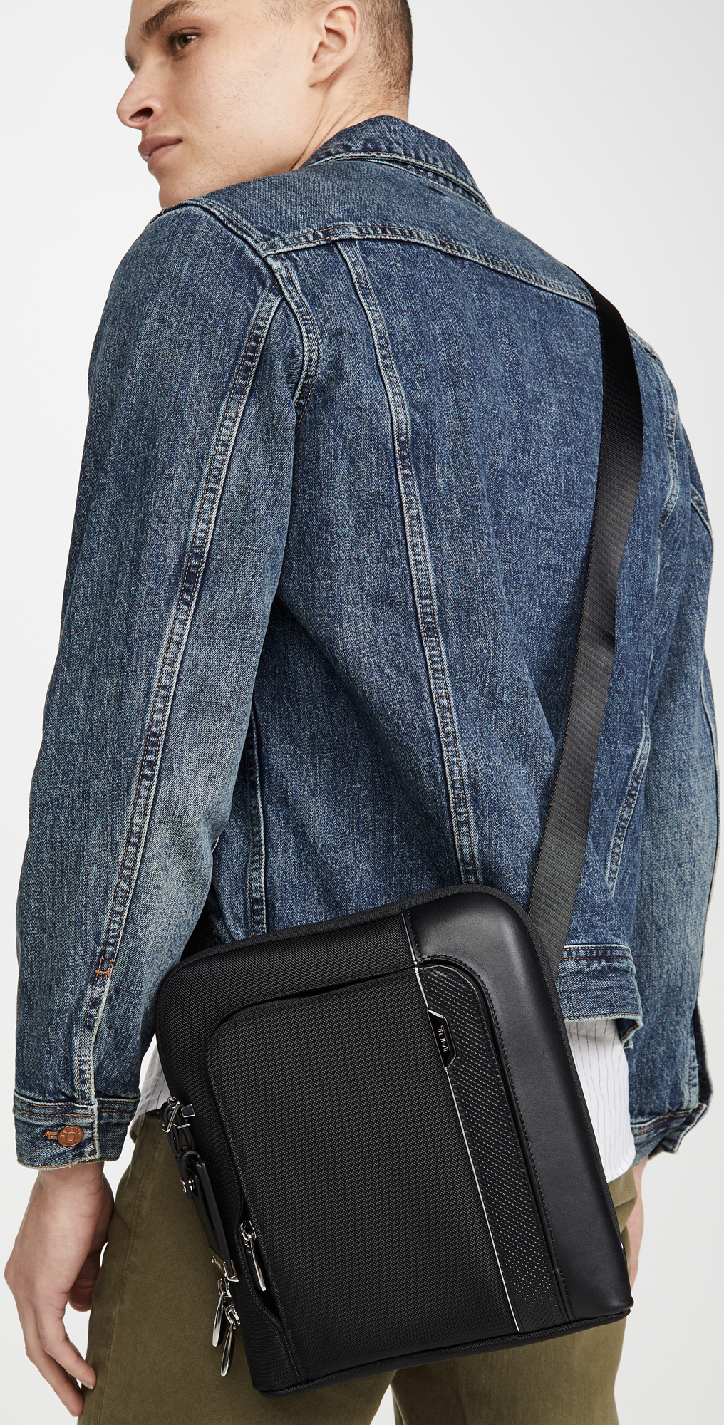 gucci purse with heart on back