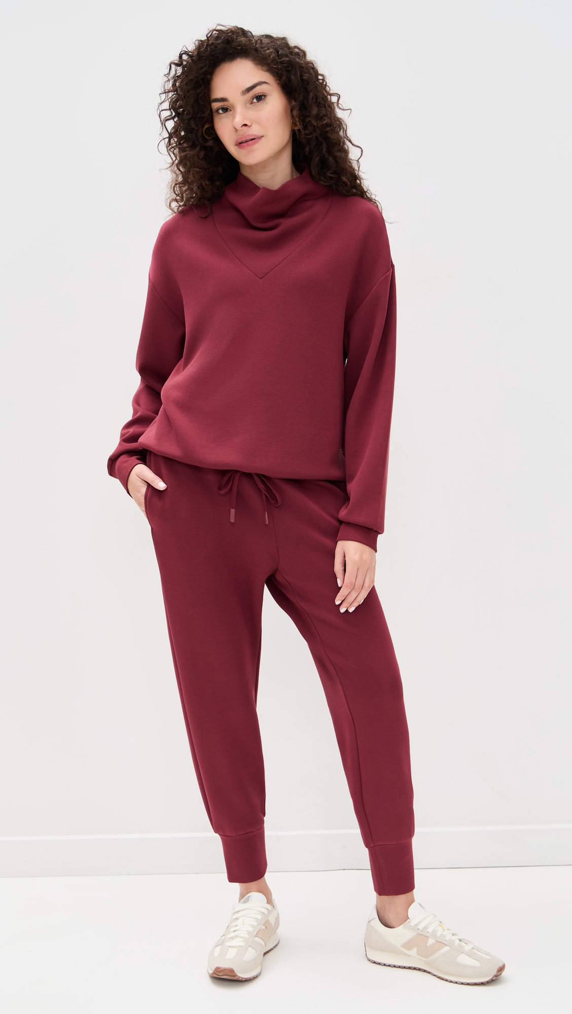 Varley The Slim Cuff Pants thumbnail