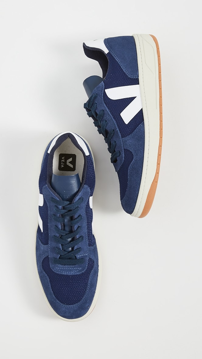 veja v10 sneakers