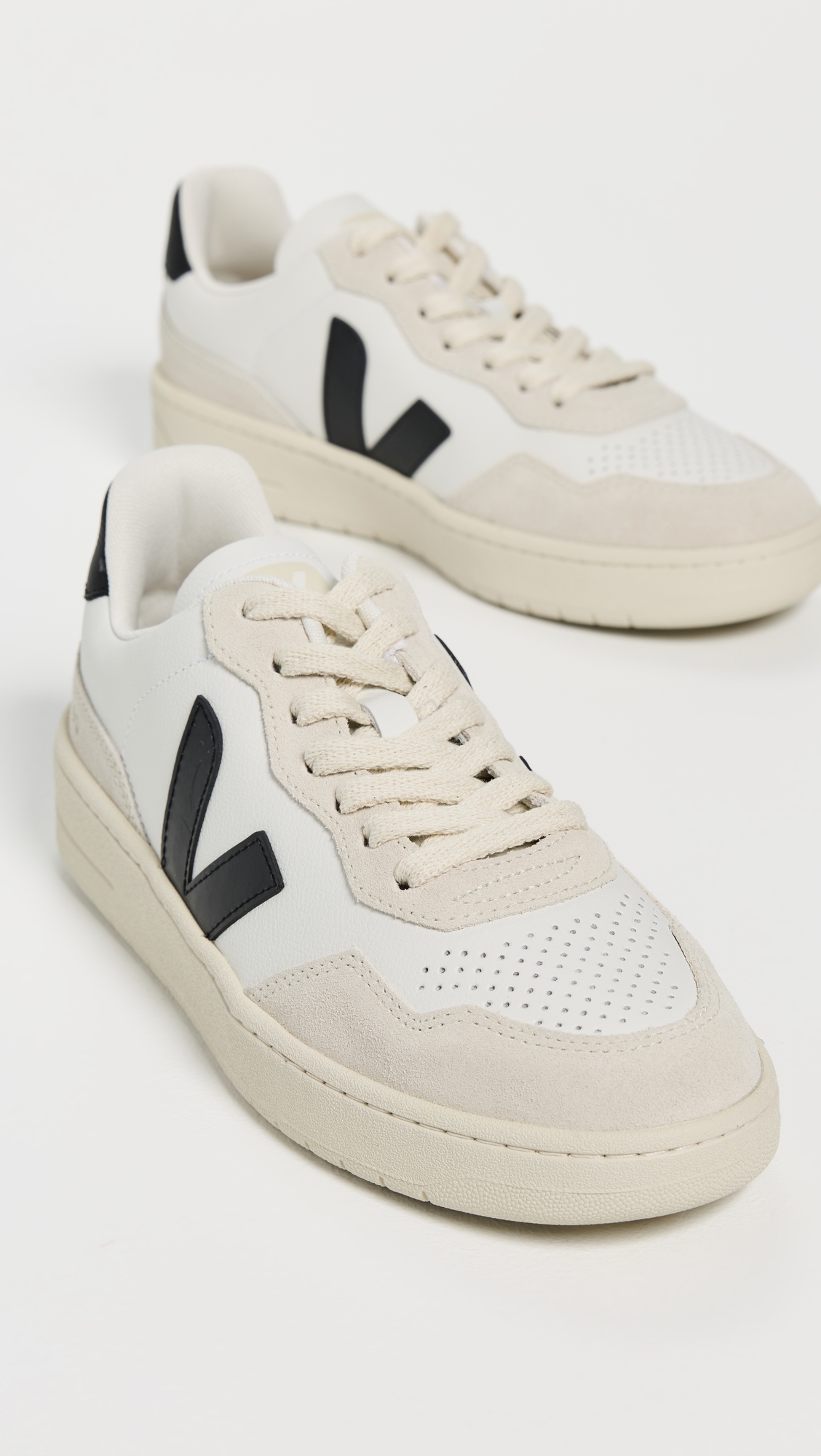 Veja V-90 Sneakers