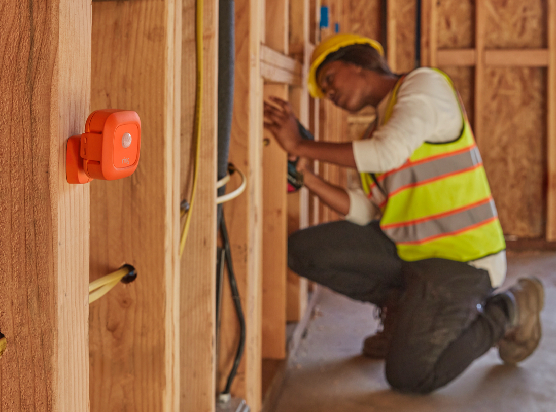 Ring Jobsite Security Starter Kit, 5piece with builtin