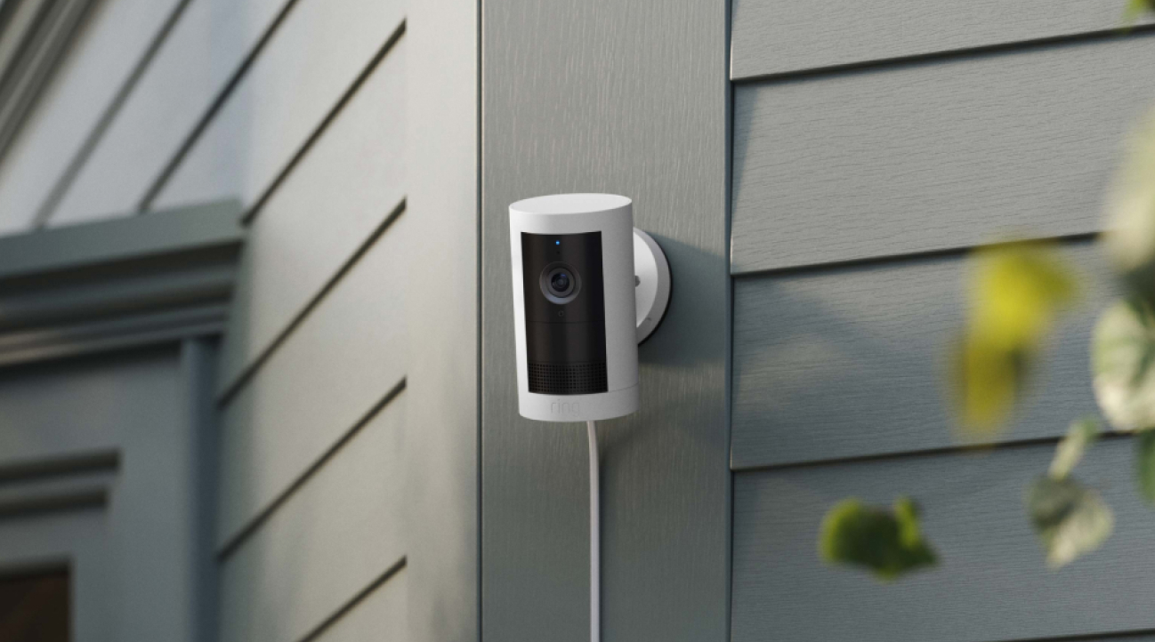 [top-right image]Outdoor Cam Plus security camera