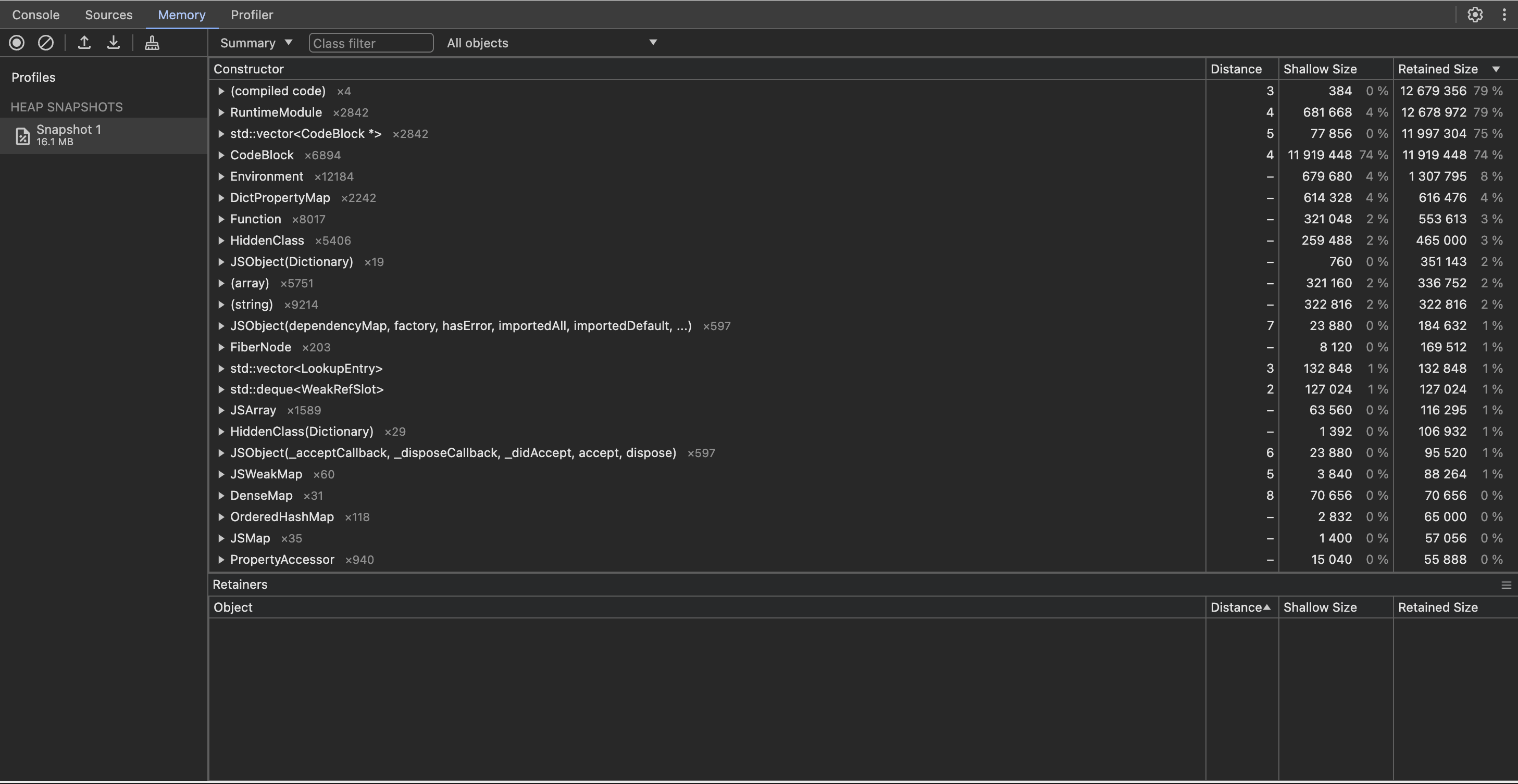 Screenshot that shows a heap snapshot captured with the download option available.
