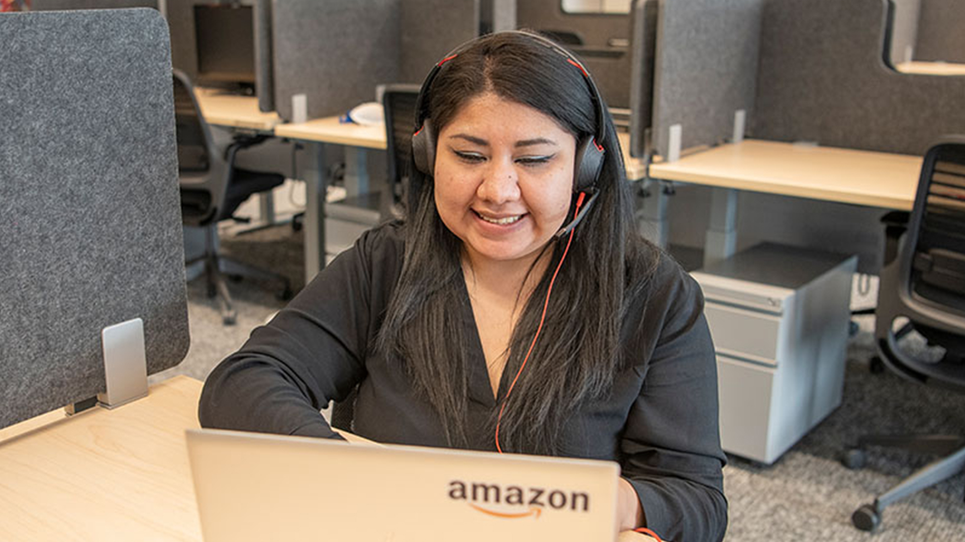 customer-service-associate
