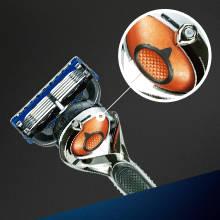 Gillette Fusion ProGlide mit FlexBall Technologie