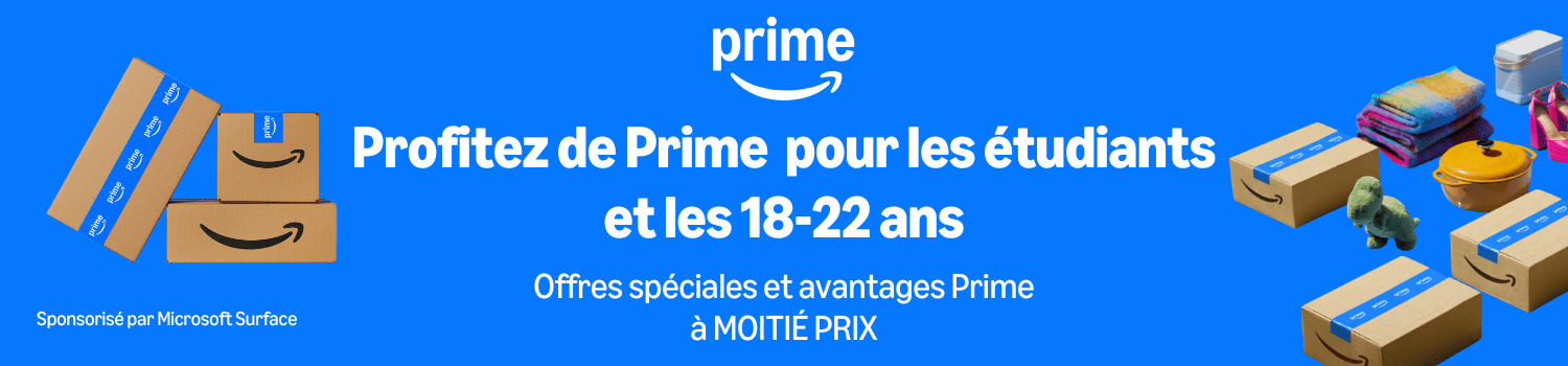 Logo Amazon Prime sur fond bleu avec produits éparpillés: lampes, écouteurs, chaussures, cartons et couvertures. Texte : 'Profitez de Prime - Offres spéciales et avantages Prime à MOITIÉ PRIX. Sponsorisé par Microsoft Surface'