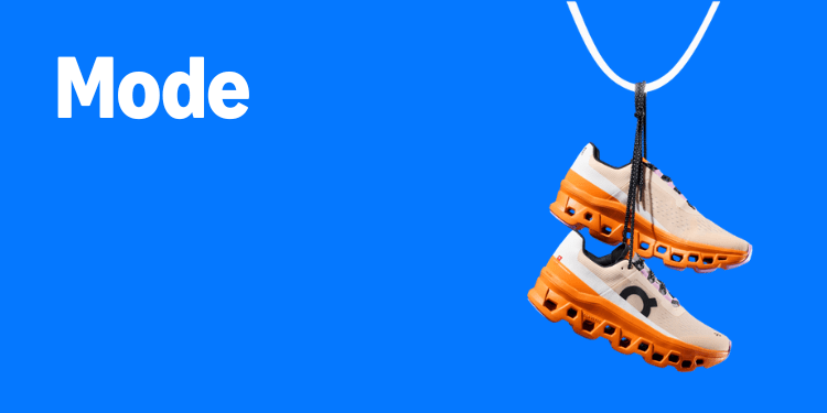 Des baskets blanches sur fond bleu avec le texte: "Mode"