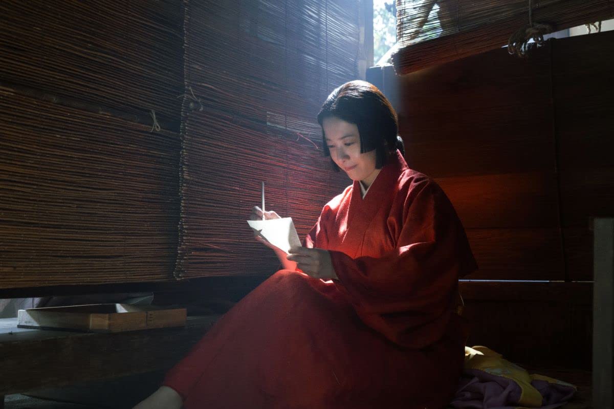 新品、未開封「光る君へ」完全版全4集 DVD Amazon.co.jp: 大河ドラマ 光る君へ 完全版 第四集 DVD BOX : 吉
