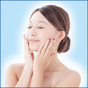 Amazon.co.jp: トランシーノ 薬用ホワイトニングエッセンスEX