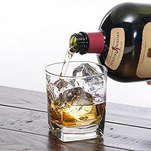 Amazon.co.jp: サントリー ウイスキー オールド 700ml : 食品