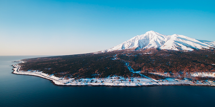 北海道利尻島の風景 A4写真プリント ガラス入り額装 ～利尻富士の見守られて～ otatomari-numa1-300x225.jpg