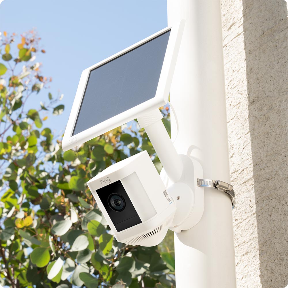 Ring Spotlight Cam Plus バッテリー駆動式 Ring Spotlight Cam Plus Battery Powered, White (B09JZ5BG26)