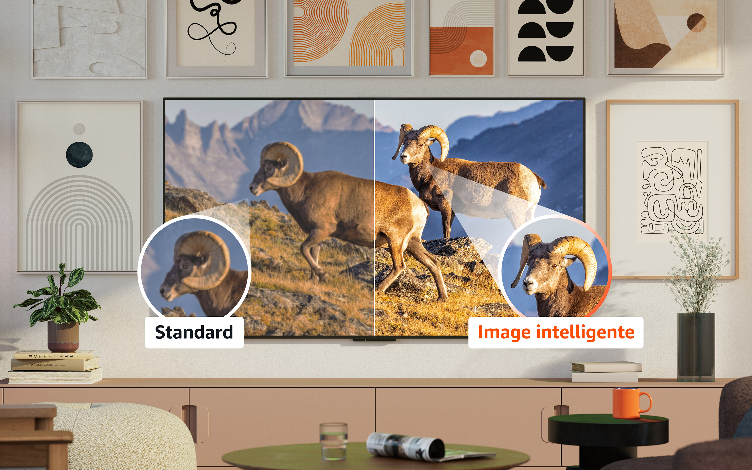 Comparaison (côte à côte) montrant la qualité télévisuelle originale comparativement aux détails de l'image optimisée par IA sur le nouvel appareil Fire TV.