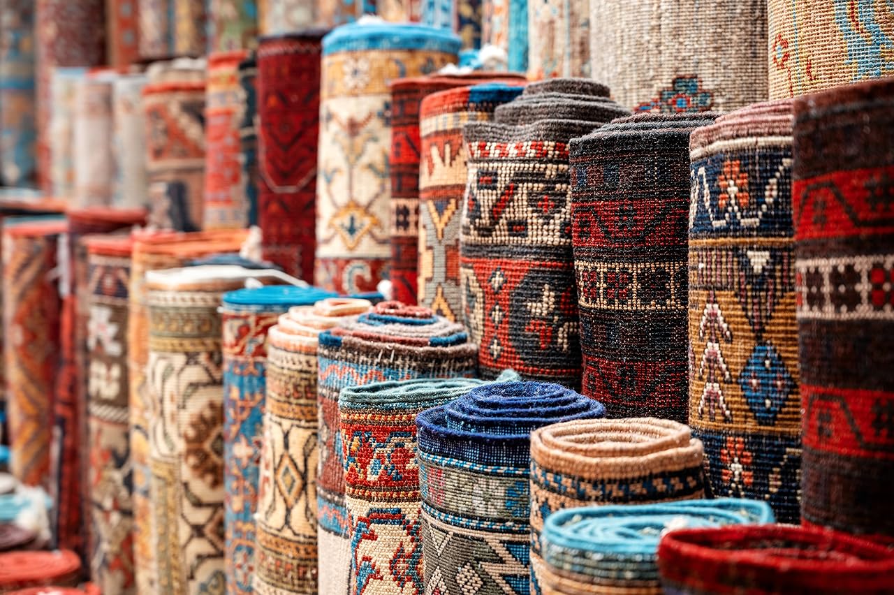Learn how to start a furniture export business from India easily with e-commerce and start selling your furniture products across the world.