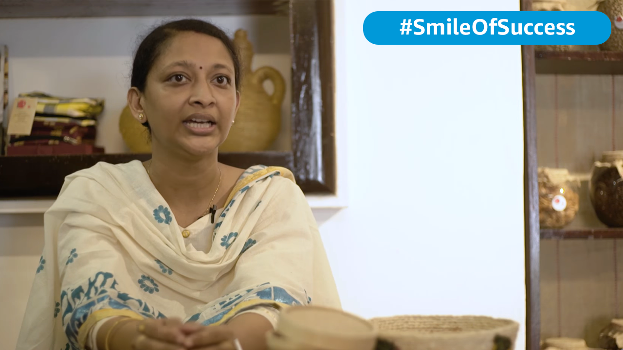 Chart showing Amazon Business sales from $1 billion in 2015 to a forecasted $1.2 trillion in 2021.