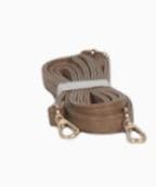 Sac à bandoulière en raphia coloré pour femme élégant et végétalien marron-blanc