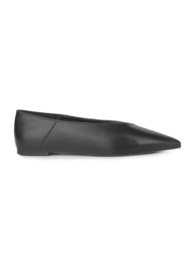 Image of Bata Women Pointed Toe Flat Ballerina