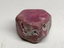 Amazon.co.jp: ルビー系 23g コランダム ルビー 原石 翡翠 ヒスイ 鉱物