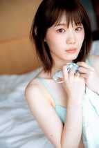 小池美波 青春の瓶詰め 写真集 ファースト写真集 41c+wGojAbL._UF350,350_QL50_.jpg