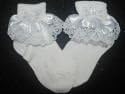 GIRLS FRILLY ANKLE SOCKS WITH WHITE RIBBON AND LACE (9-12)