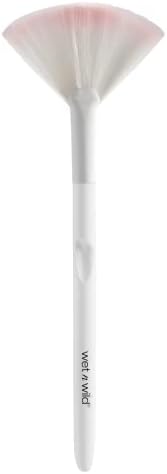 wet n wild Makeup Brush| Fan Brush for Highlighter| Blush| & Peel Masks| Ergonomic Handle