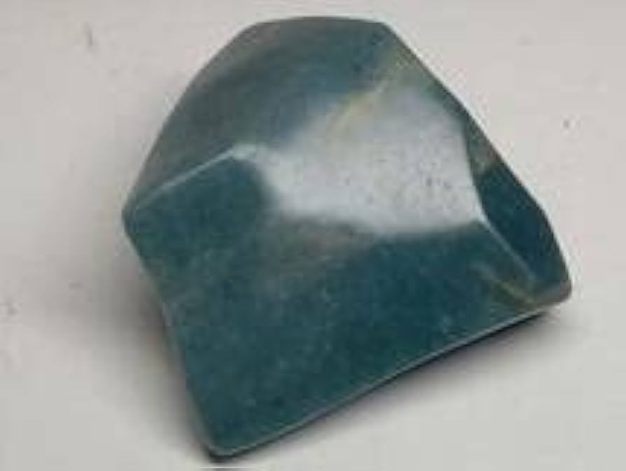 Amazon.co.jp: 青翡翠 67g 翡翠 原石 ヒスイ 鉱物 鑑賞石 糸魚川