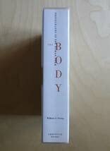 Amazon.co.jp: THE BODY PHOTOGRAPHS OF THE HUMAN FORM 写真における