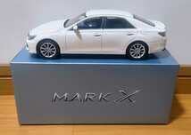 トヨタ　マークX　カラーサンプル　ホワイトパールクリスタルシャイン Amazon | トヨタ マークX 130 カラーサンプルミニカー ホワイトパール