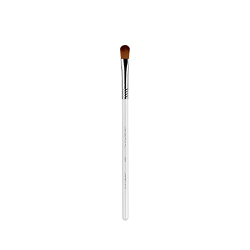 Sigma Beauty S20 Eye Cream Skincare Brush – Skincare Tool for Applying Skincare Products to Face and Skin, Gentle Eye Cream Brush Applicator for Eye Creams and Eye Makeup Primer (1 Pc)