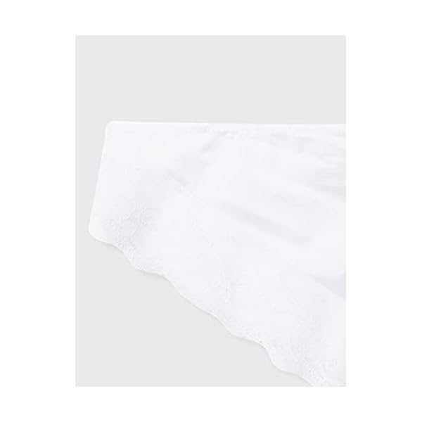 Maidenform Women's Comfort Devotion Lace Back Tanga Panty, White, Medium/6