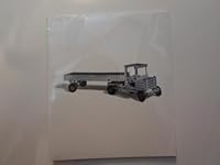 Villes en mouvement: Jouets et transports = Cities in motion : toys and transport 0920785646 Book Cover