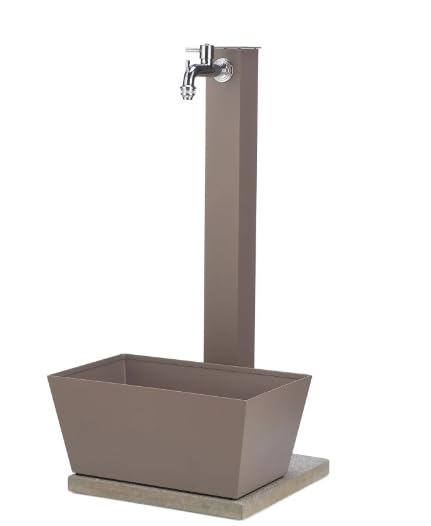 Fontana in metallo da giardino con capiente vaschetta rettangolare e base in cemento 40 x 40 cm, BEL-FER modello 42/QVR colore Tortora