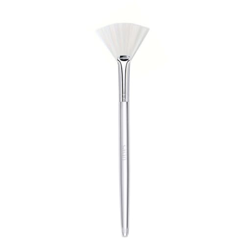 Saian Skincare Fan Brush for Face Mask Application - Professional Facial Brush for Estheticians - Mask Applicator Tool with Acrylic Handle for Clay Masks, Spa Skincare Treatments and Facial Use image 2