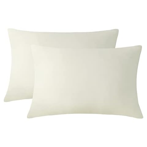 Ruikasi Pillowcases Cream 2 Pack - Standard Pillow Case Set of 2 with Envelope Closure, Soft Brushed Microfiber Pillow Cover 50x75cm Wrinkle and Stain Resistant Cover