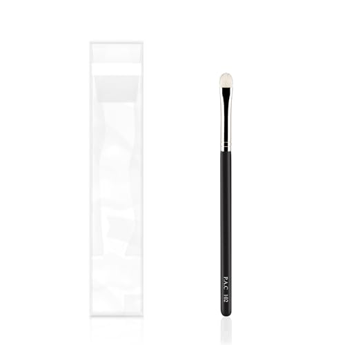 Image of PAC Eyeshadow Brush 102